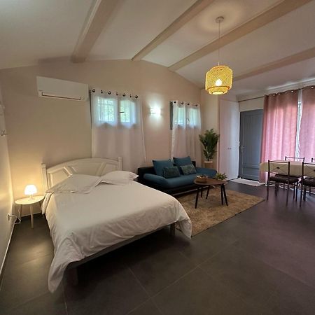 Studio Calme Et Agreable Avec Acces Jardin Partage Le Bar-sur-Loup Eksteriør billede