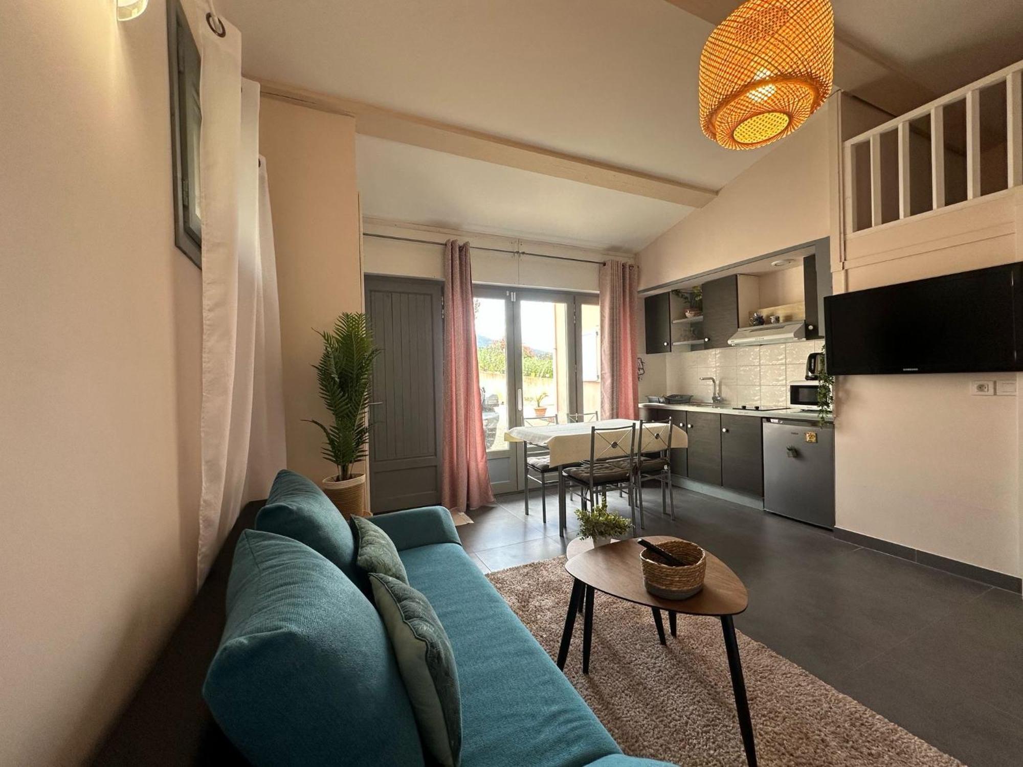 Studio Calme Et Agreable Avec Acces Jardin Partage Le Bar-sur-Loup Eksteriør billede